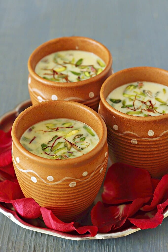 Thandai Benefits: Image via Wikimedia Commons