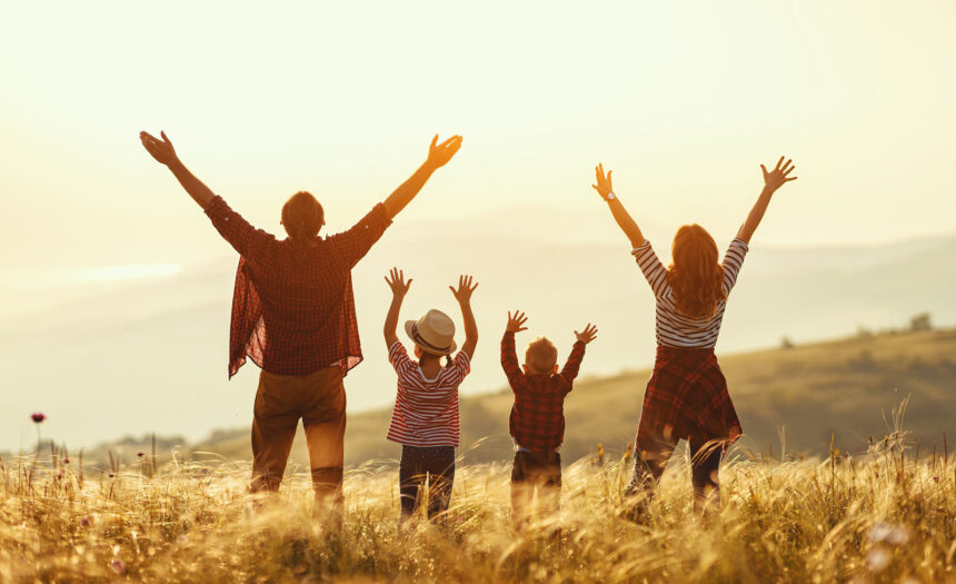Expert Family Travel Tips - Traveling With Kids