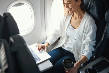 How to set up flight price alerts and save on your trip
