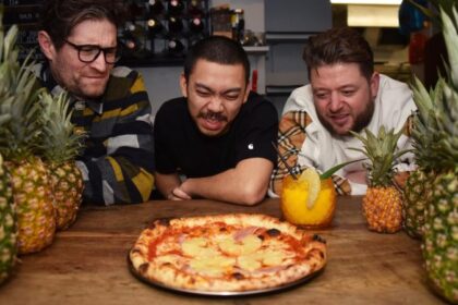 Restaurant charges $120 to add pineapple to pizza