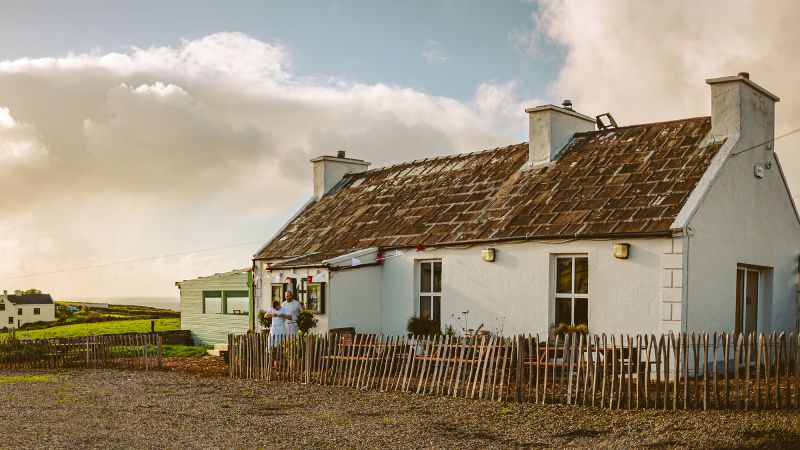 This 200-year-old cottage is nowhere to be found and is given a Michelin star.