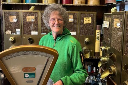 As tourist Stokes prices rise, 400-year-old tea and coffee shops face closures in Amsterdam