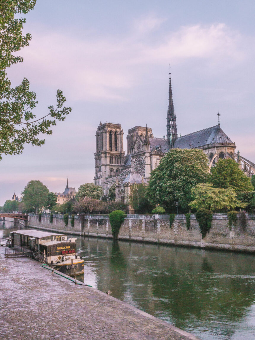 Would you like to travel to Europe this summer? This is your survival guide