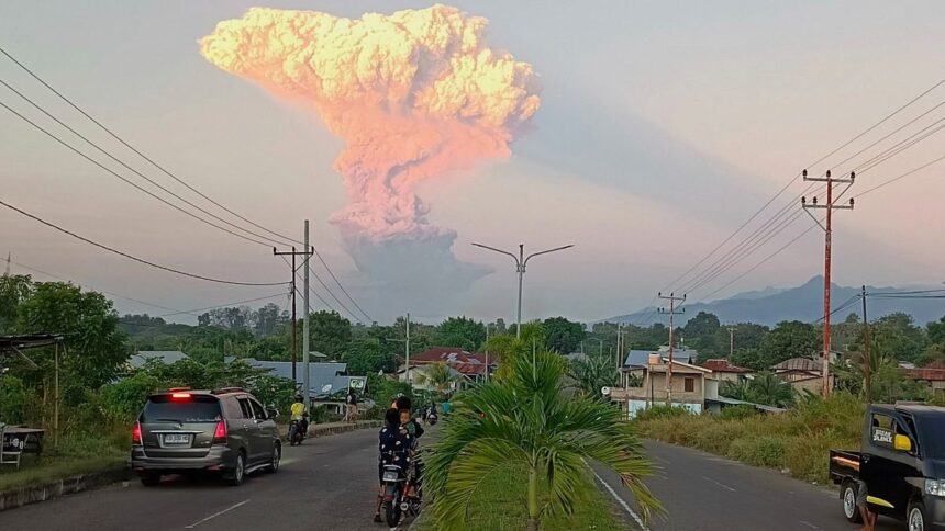 Is it safe to fly to Bali? Volcanic eruptions in Indonesia cause cancellations and delays