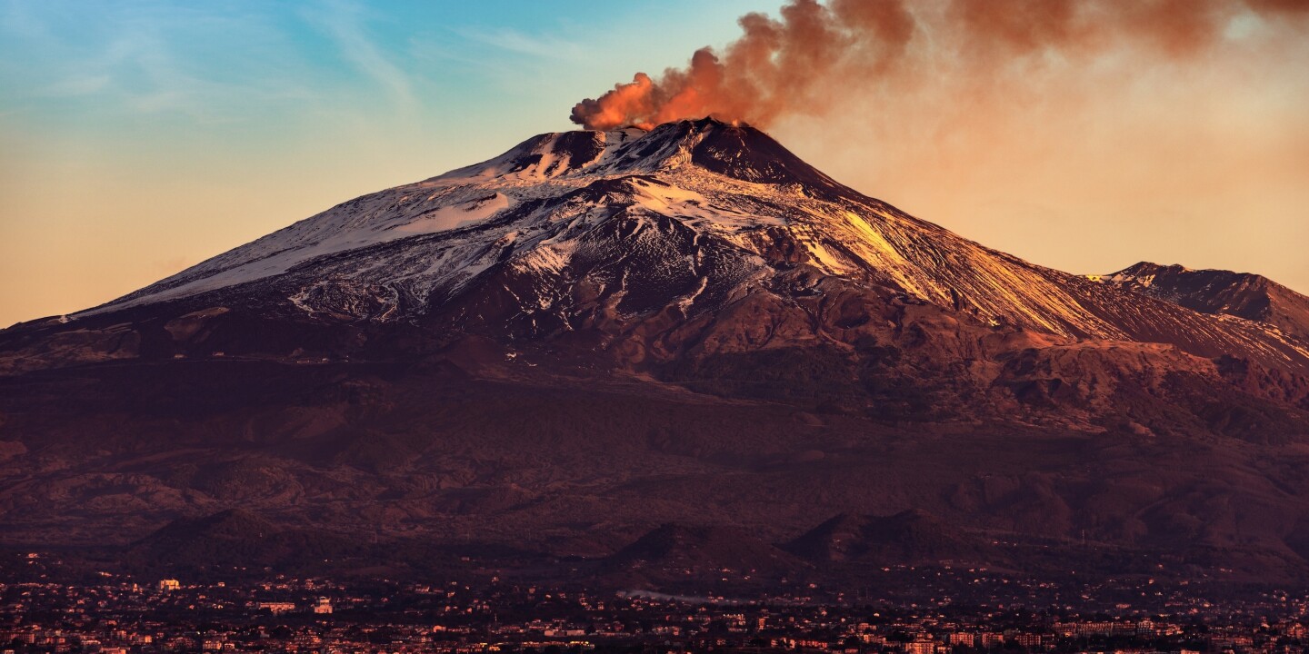 Mount Etna eruption in Italy - What travelers need to know