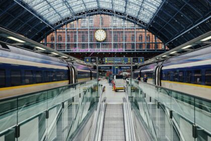 Eurostar allows St Pancras passengers to board 30 minutes before to ease overcrowding