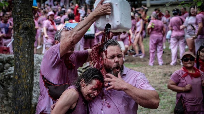 Spanish towns where locals immerse each other with wine